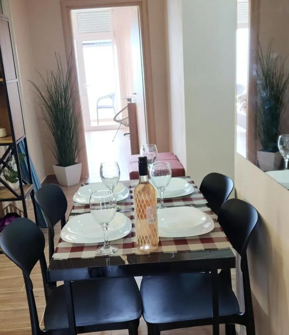 H&H Beach Apartment- Durres, Albania 0*,