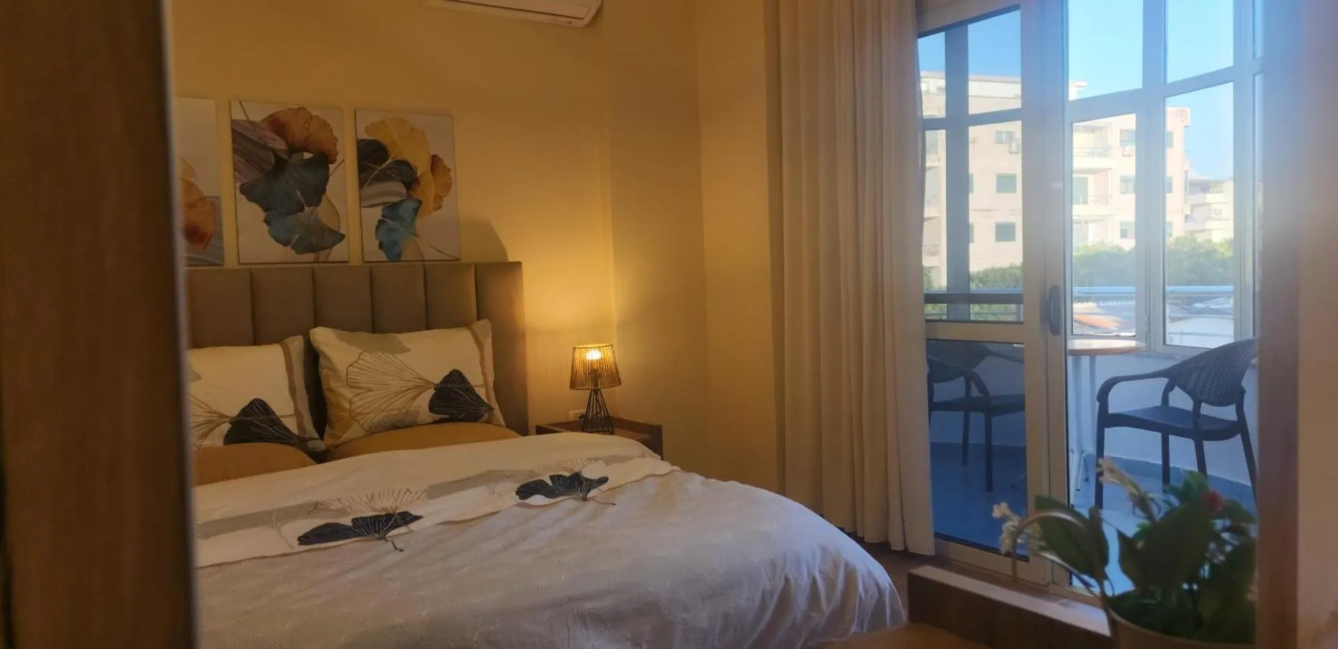 H&H Beach Apartment- Durres, Albania 0*,  Albânia